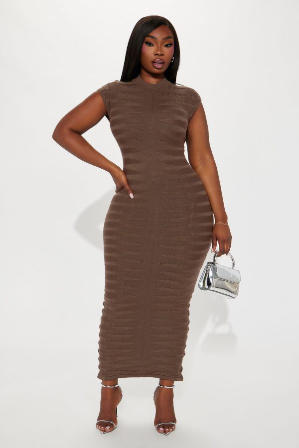 Poppy Sweater Maxi Dress - Chocolate - Image 4