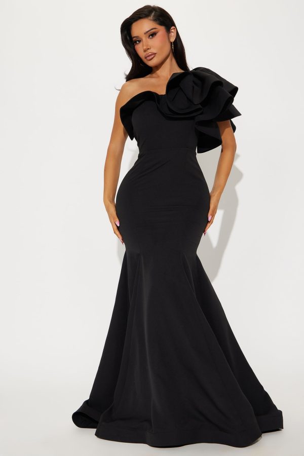 Guiselle Mermaid Maxi Gown - Black