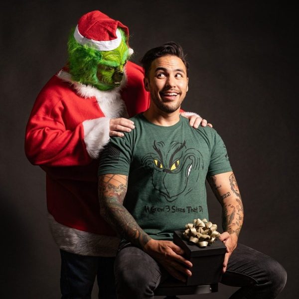 Grinch Grows T-Shirt - Heather Forest Green - Image 4